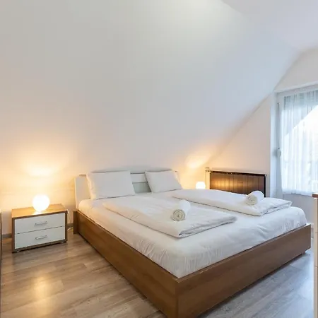 Апартаменты Kenza Apartmans