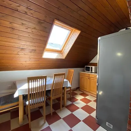 Kenza Apartmans Шиофок