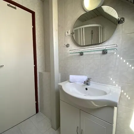 Kenza Apartmans Апартаменты *