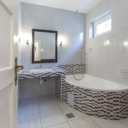 Апартаменты Kenza Apartmans *